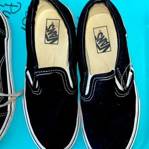 Boy slip on vans size 2